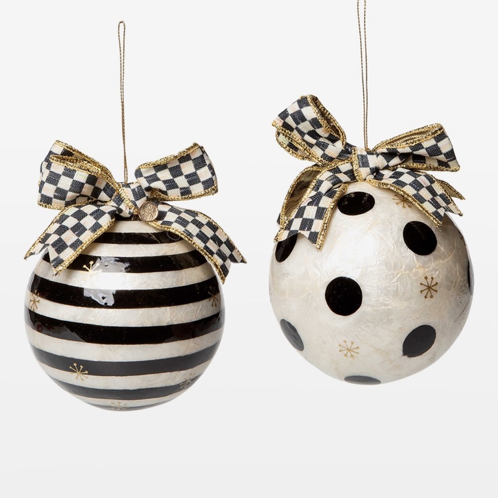 MacKenzie-Childs brand new
Holiday Snowflake Capiz Ornaments - Set of 2 !